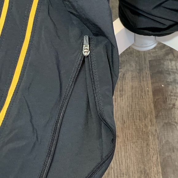 Nike Black Pant Yellow Stripes L drawstring elastic waist zipper pockets & legs - Picture 4 of 8